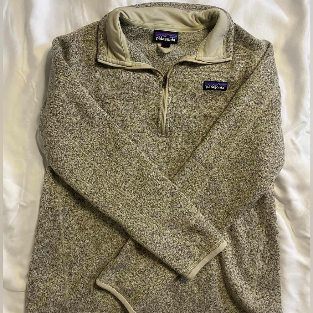 Patagonia half zip sweatshirt.